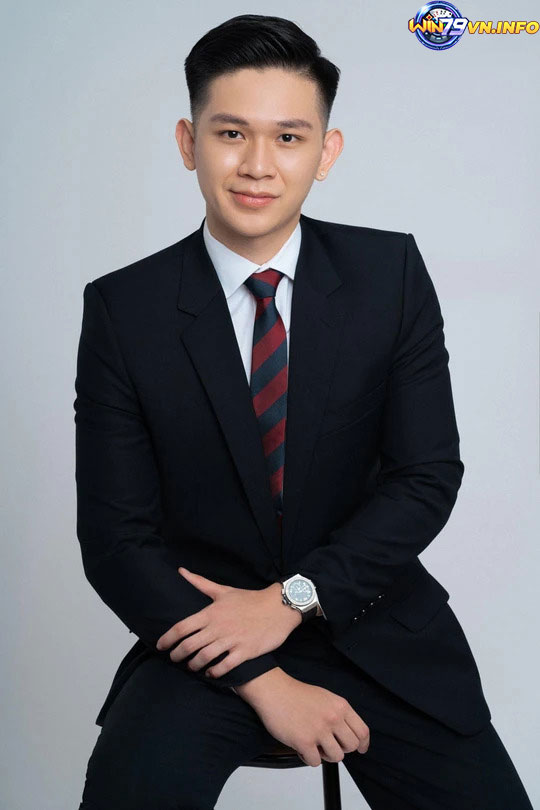 CEO Hoàng Linh